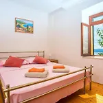 Beach Front Home In Jesenice * Есенице
