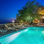 Beach Front Home In Jesenice