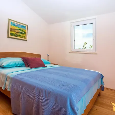 Amazing In With Kitchen Holiday home